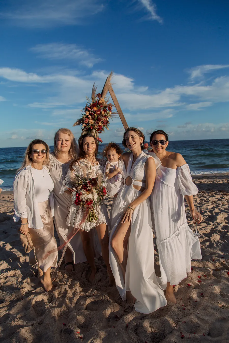 Bride and groom celebrating with family and friends — Roman and Victoria wedding