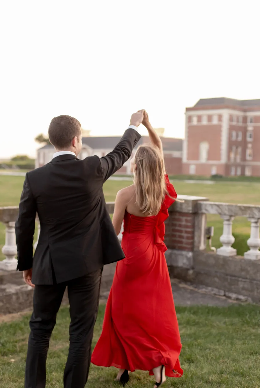 Wedding guest portrait in warm evening light — David and Katia wedding