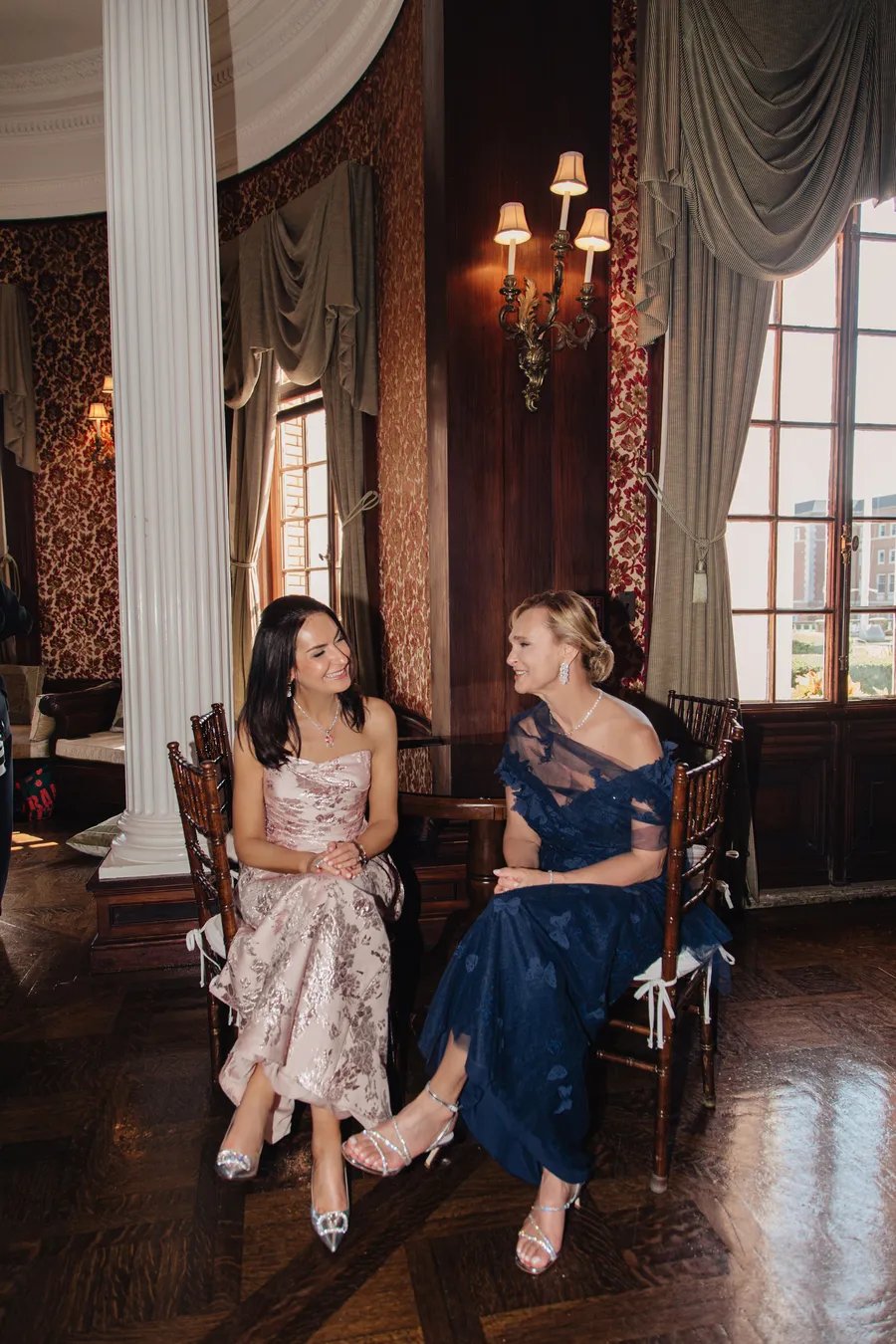 Family and friends gathering before the ceremony — David and Katia wedding