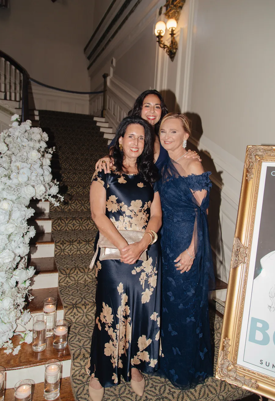 Formal guest portrait inside the reception hall — David and Katia wedding